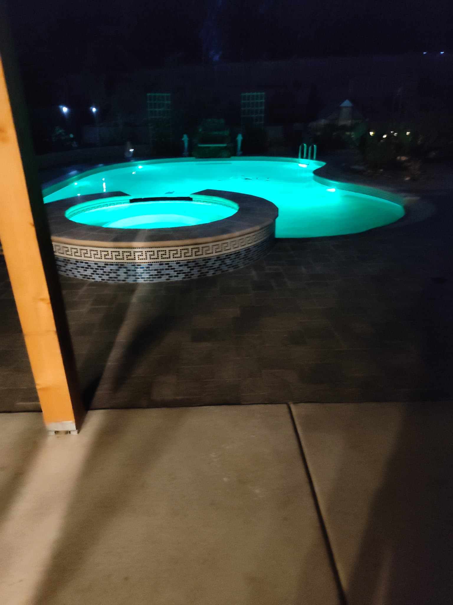exterior photo 1