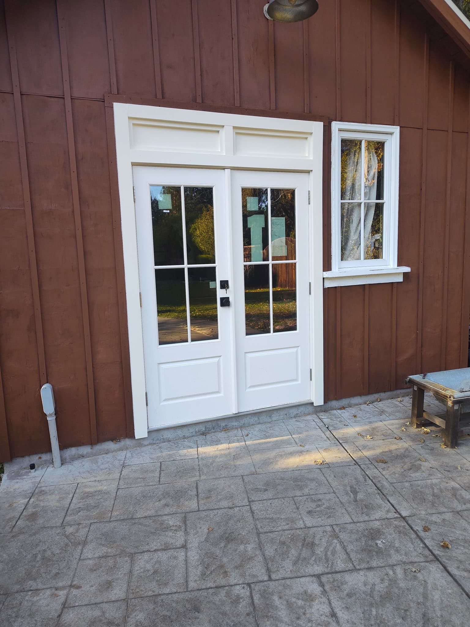 exterior photo 7