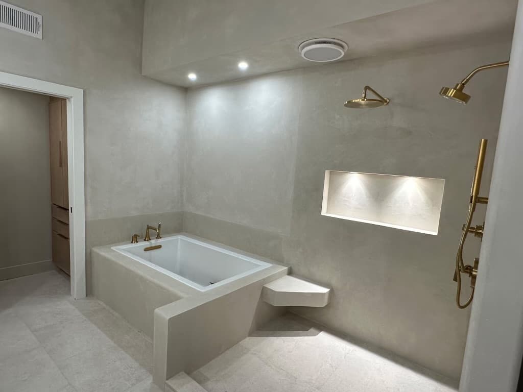 interior photo 1