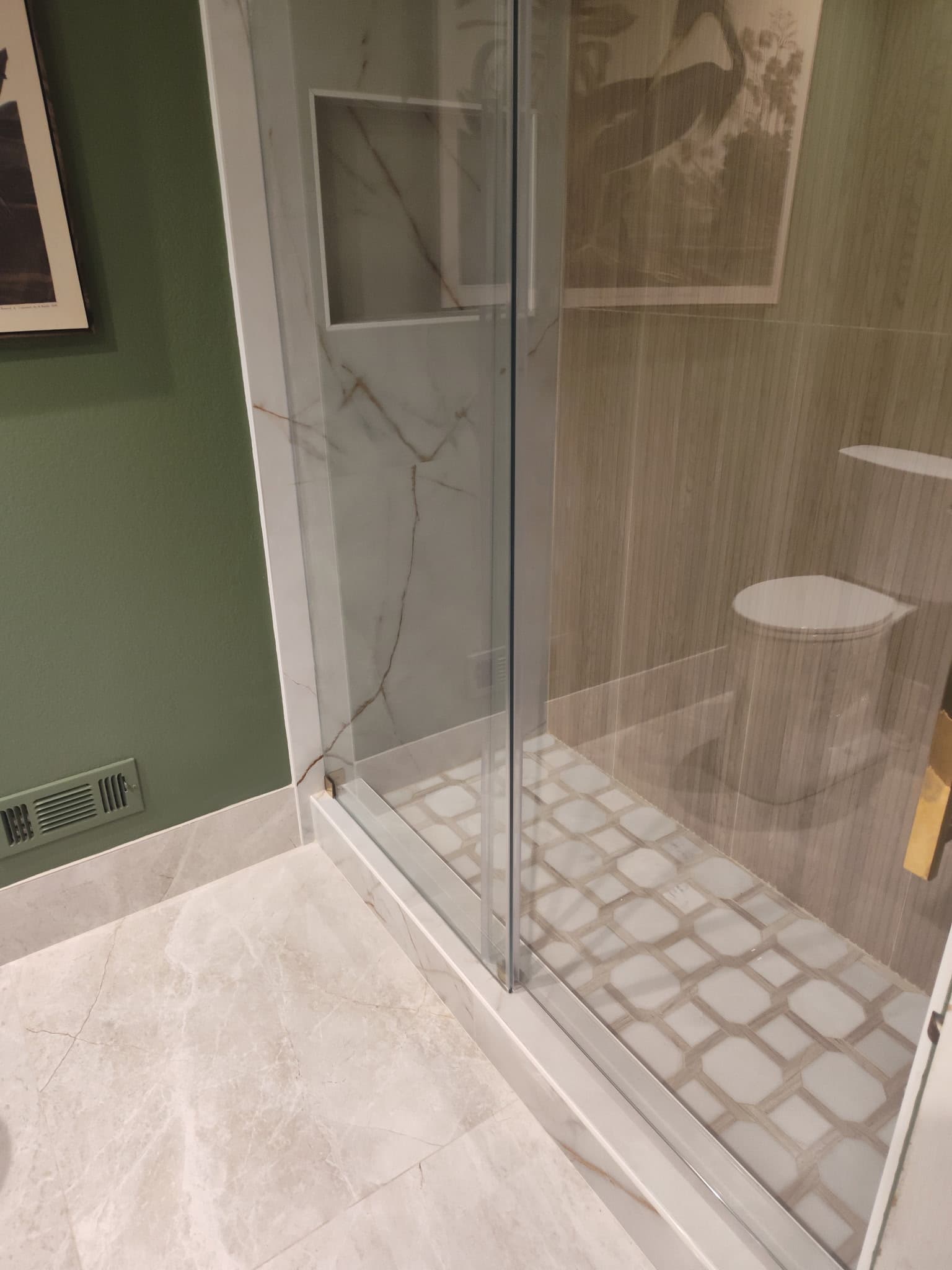 interior photo 11