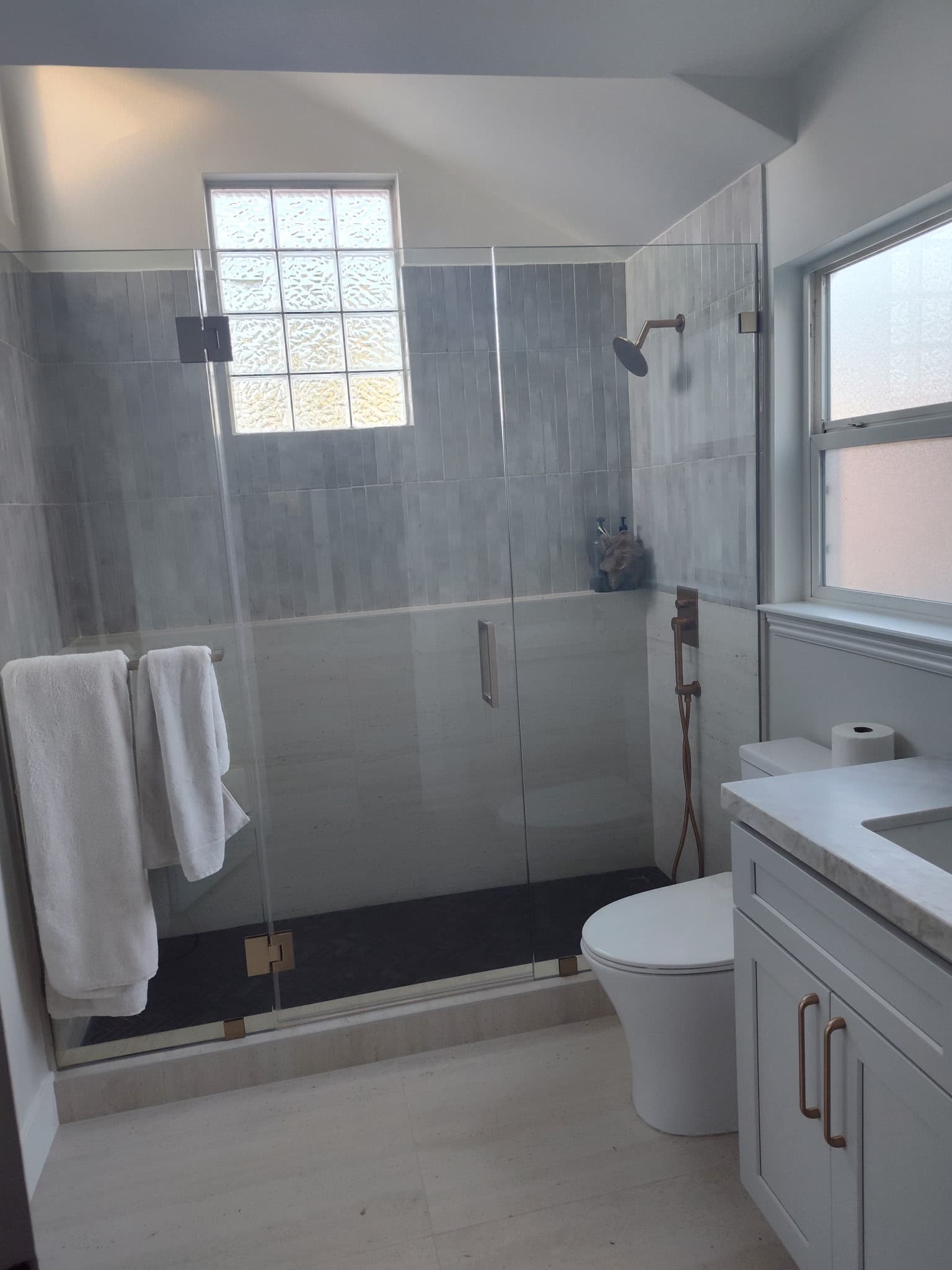 interior photo 17